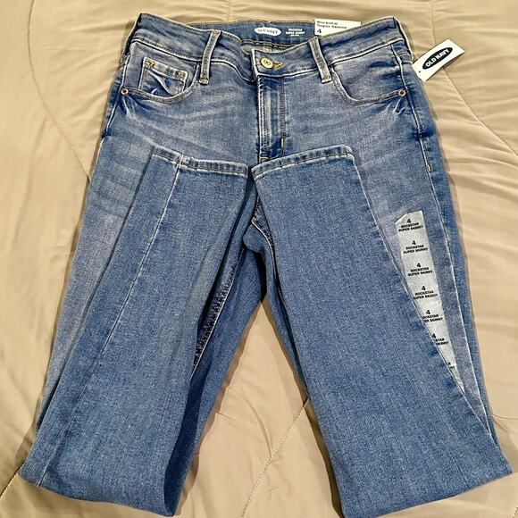 NWT Old Navy Rock Star Super Skinny Jeans Size 4 - Picture 1 of 11